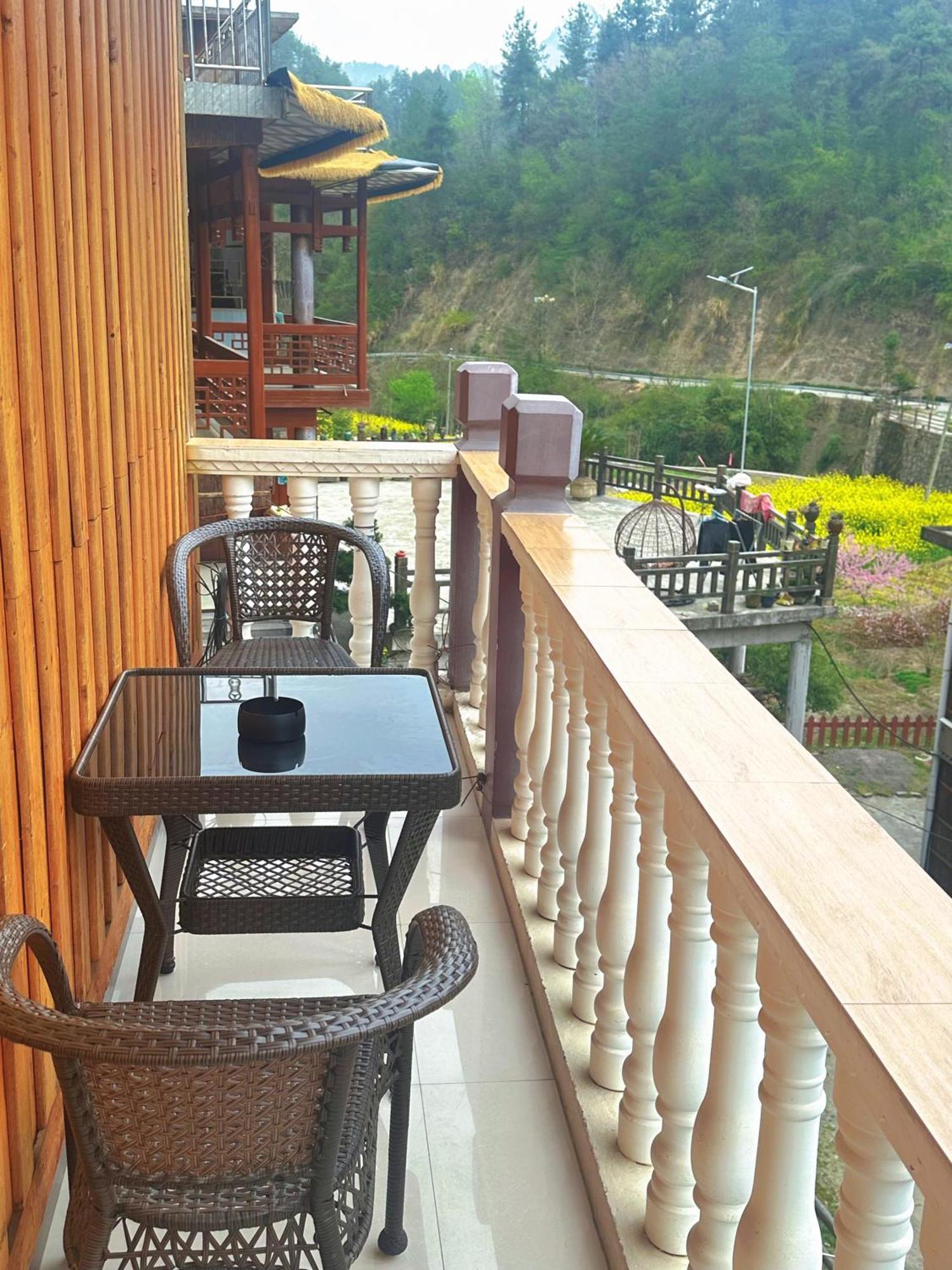 Tongfu Inn Zhangjiajie Exteriör bild
